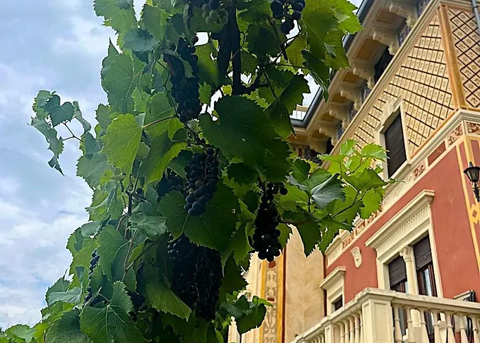 게스트하우스 Torre - Atmosfera Romantica 브렌조네 술 가르다