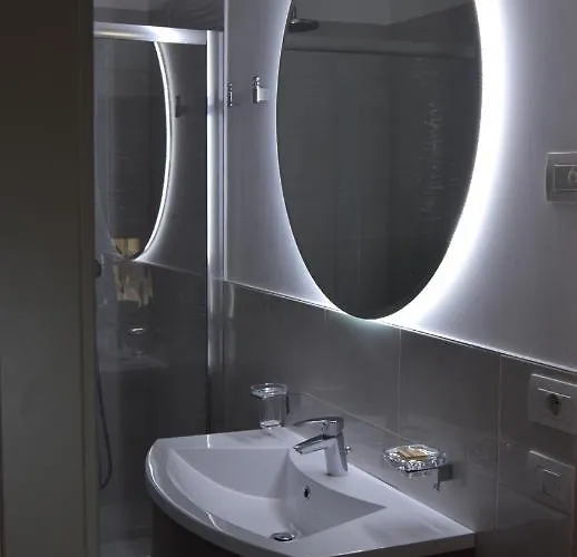 Torre - Atmosfera Romantica 브렌조네 술 가르다