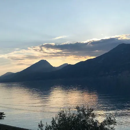 Torre - Atmosfera Romantica Brenzone sul Garda