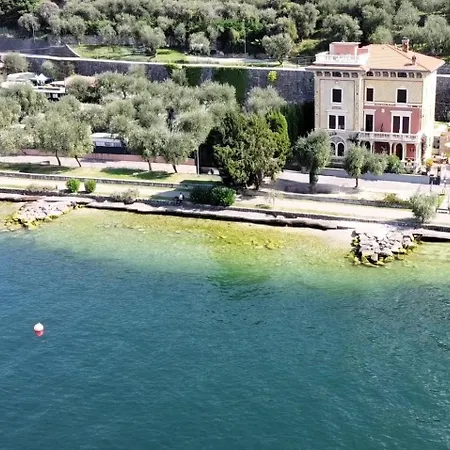 Torre - Atmosfera Romantica Гостевой дом 4*