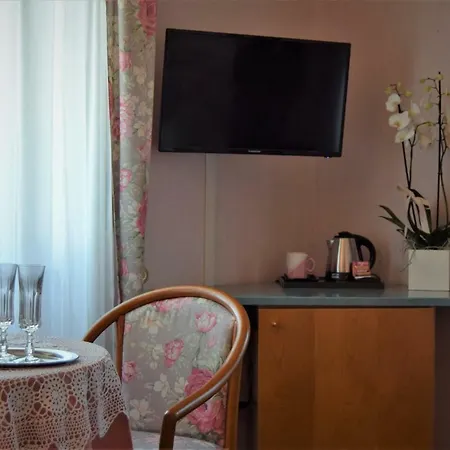 Torre - Atmosfera Romantica Бренцоне-суль-Гарда