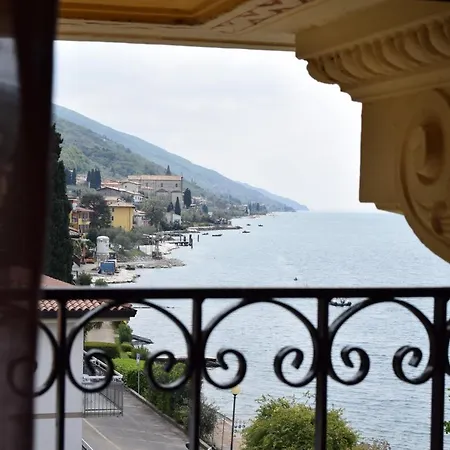 Torre - Atmosfera Romantica Бренцоне-суль-Гарда