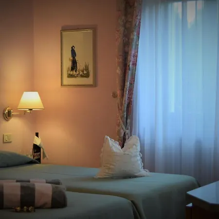Torre - Atmosfera Romantica برنزوني سول جاردا