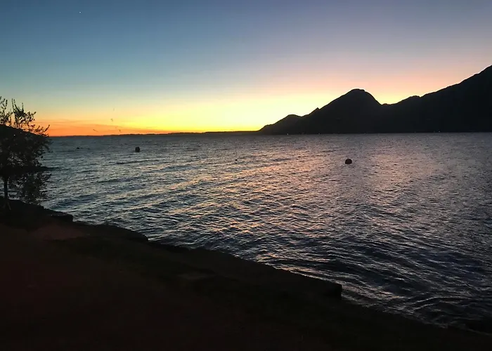 Torre - Atmosfera Romantica 4* Brenzone sul Garda