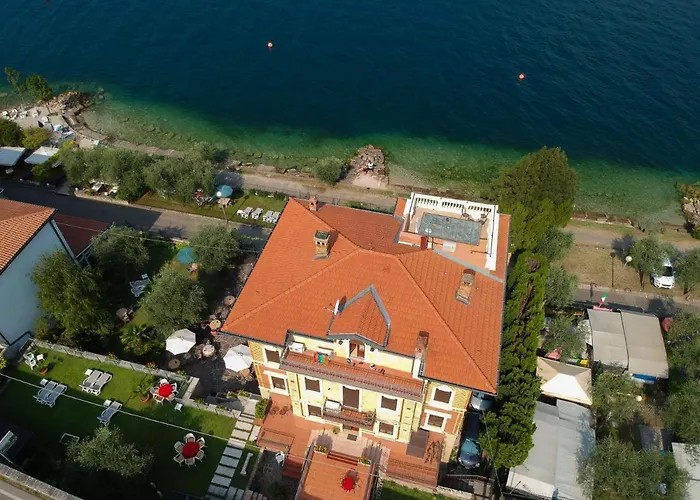 Torre - Atmosfera Romantica Brenzone sul Garda
