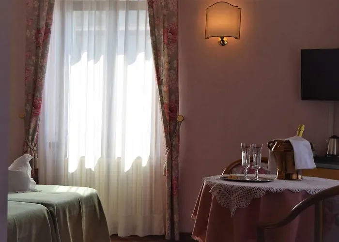 Penzion Torre - Atmosfera Romantica Brenzone sul Garda